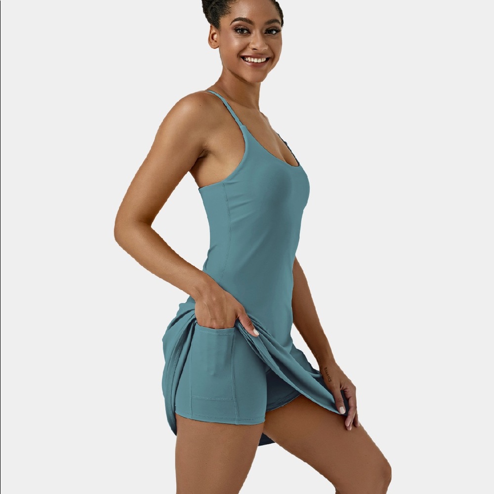 HALARA Everday Cloudful Air 2in1 Activity Dress Euphoria Air - Adjustable Straps